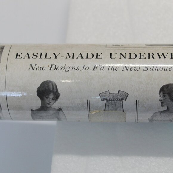 Vintage Wallpaper NWT Parkview #55764 Black & White ladies ad's 21in x 33ft - Picture 16 of 16